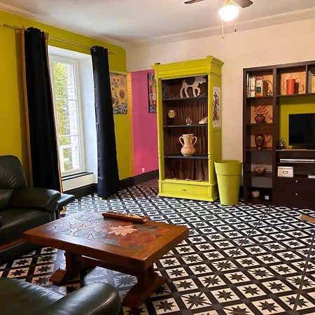 Le Charme Proche Des Thermes Apartamento