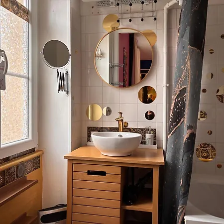 Le Charme Proche Des Thermes Apartamento